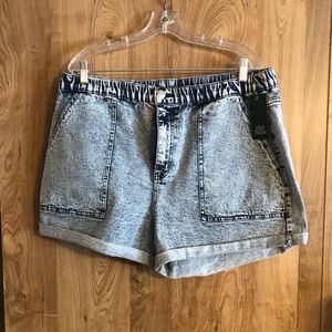 High rise shorts